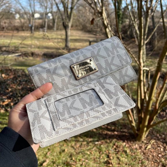 Trifold Wallet - Michael Kors EST. 1981 - Picture 1 of 5
